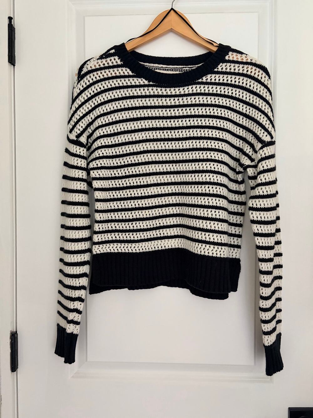 Copied - Aeropostale Striped Open Knit Cropped Sweater Black White Size XS